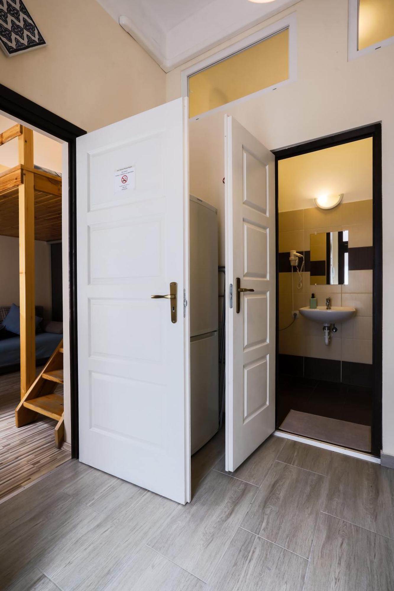 East Station Apartments Будапеща Екстериор снимка
